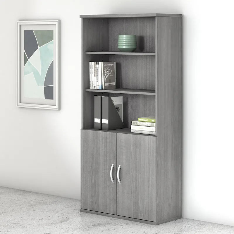 Bücherregal mit 5 Fächern und Türen