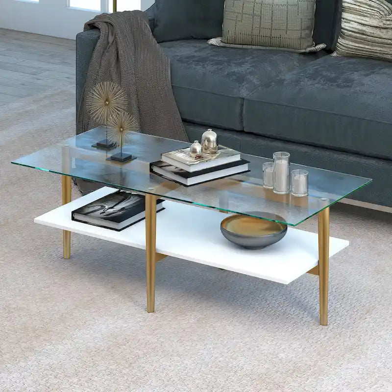Table basse glamour mi-siècle, structure dorée et plateau en verre