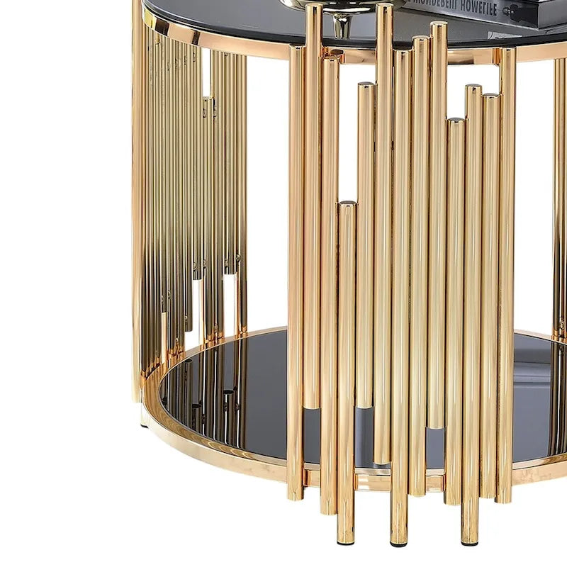Table d'appoint moderne en métal et verre avec design tubulaire, noir et or